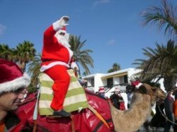 santa_camel_ride.jpg